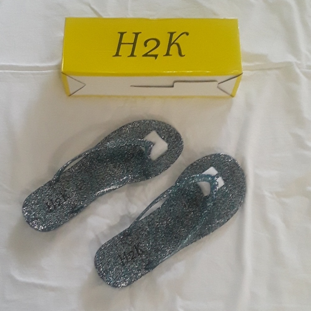 Women's shoes